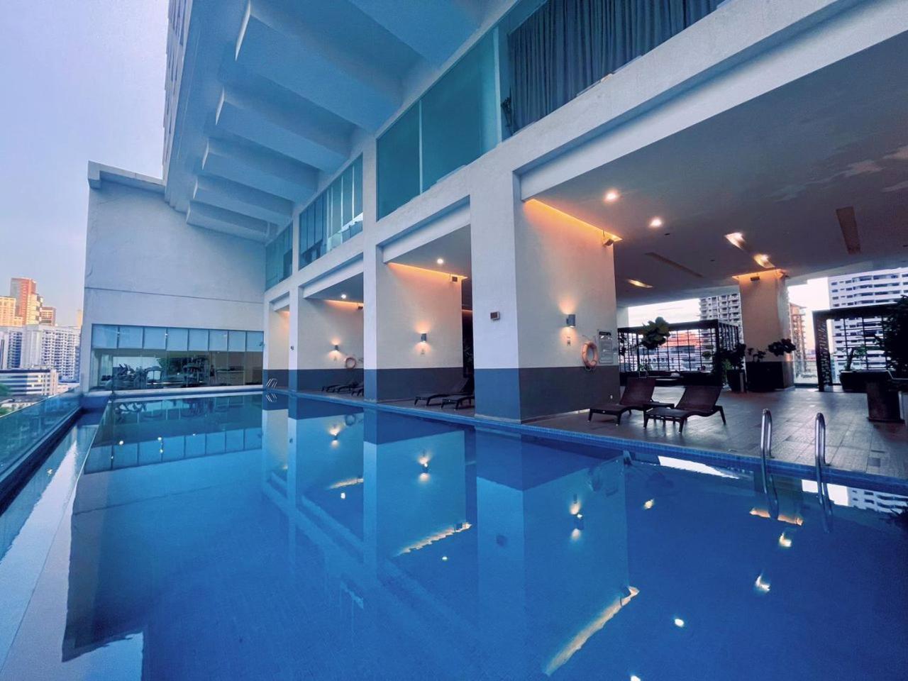 Lux Suites Kl City Pavilion Bukit Bintang With Infinity Pool กัวลาลัมเปอร์ ภายนอก รูปภาพ