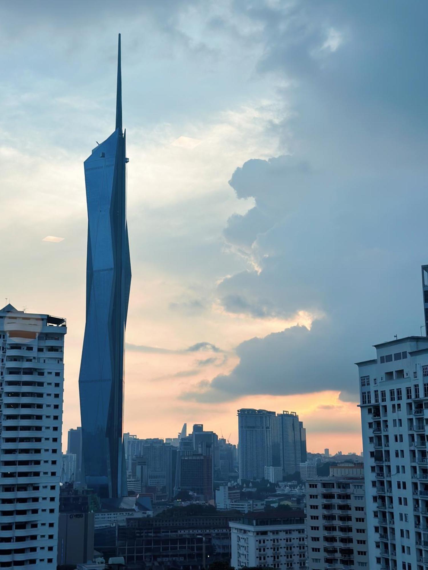 Lux Suites Kl City Pavilion Bukit Bintang With Infinity Pool กัวลาลัมเปอร์ ภายนอก รูปภาพ